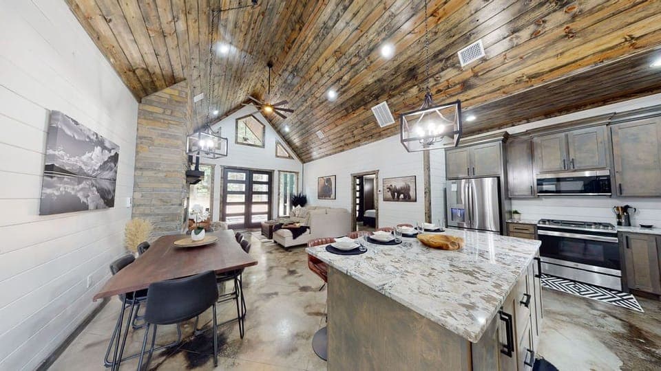 Placid-Pines-Kitchen