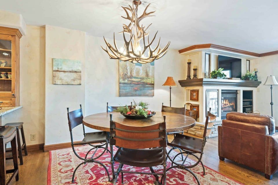 1685569930424-1741-5