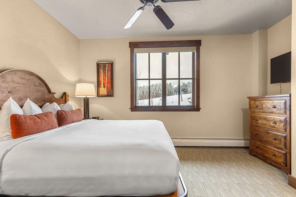 2nd Suite Master Bedroom