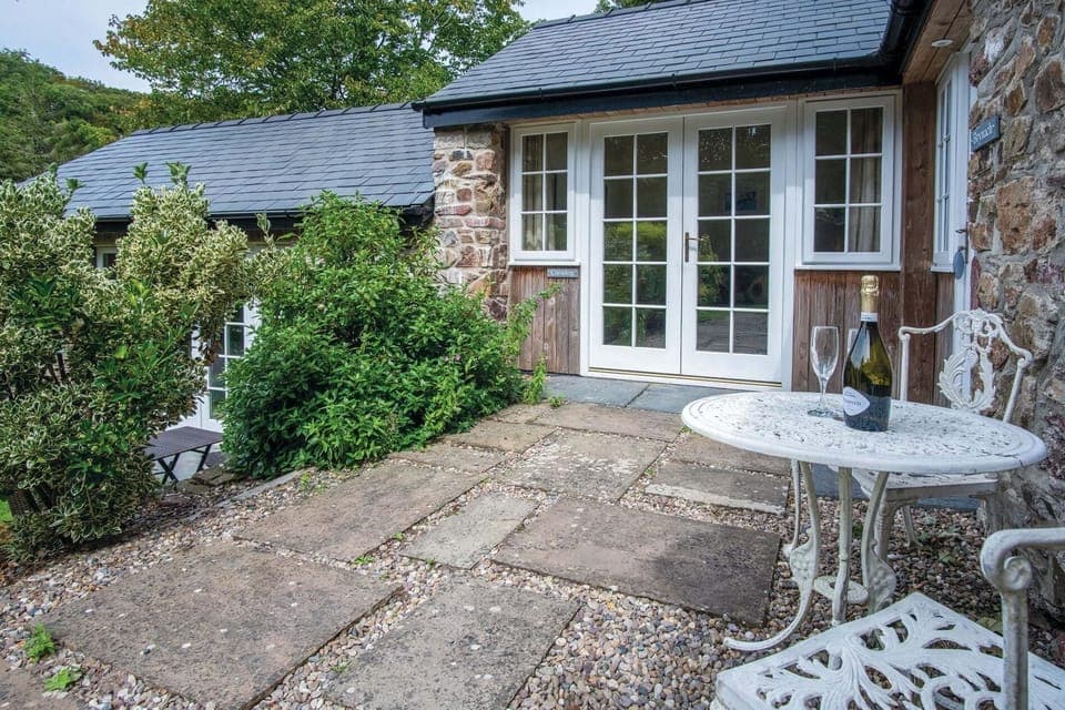 Caradog - 1 Bedroom - St Ishmael's (21117)