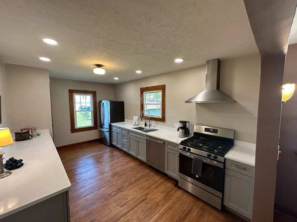 Spacious full kitchen with ample counter & cabinet  space! 