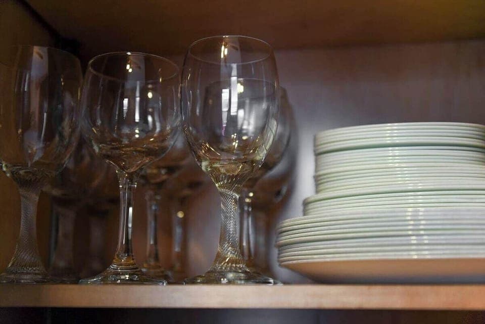 Complete dinnerware set for your delightful dining experience.

