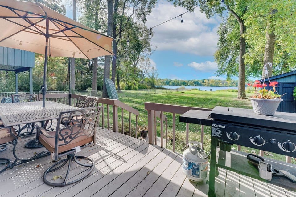 Deck | Gas Grill
