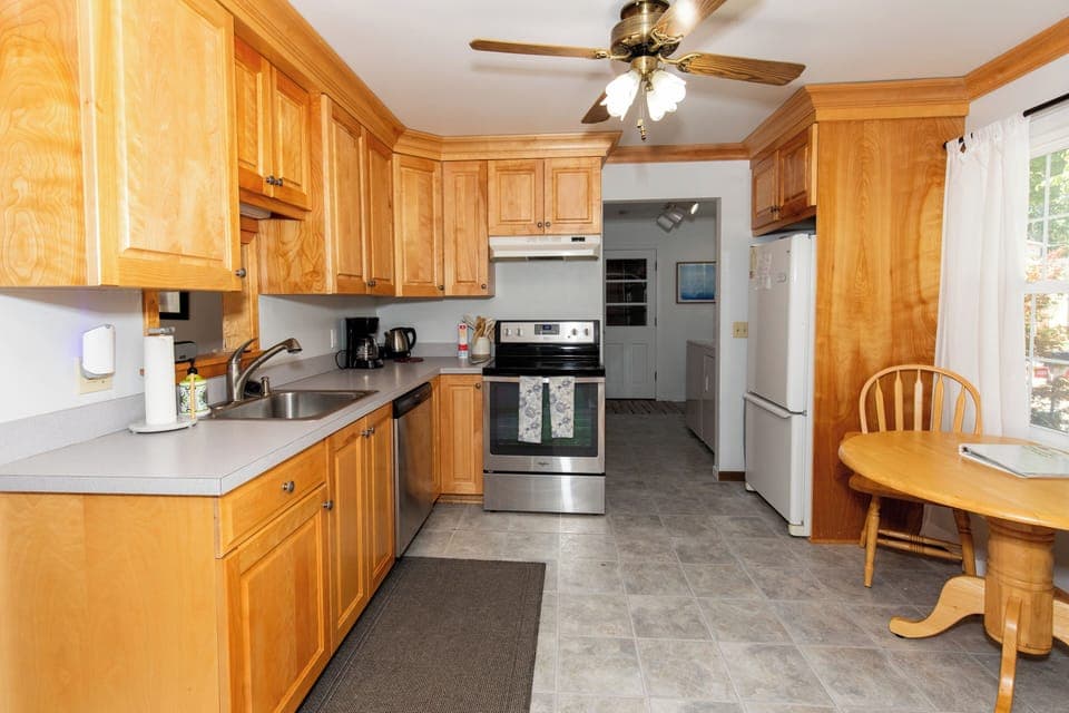 Fully Stocked Kitchen
