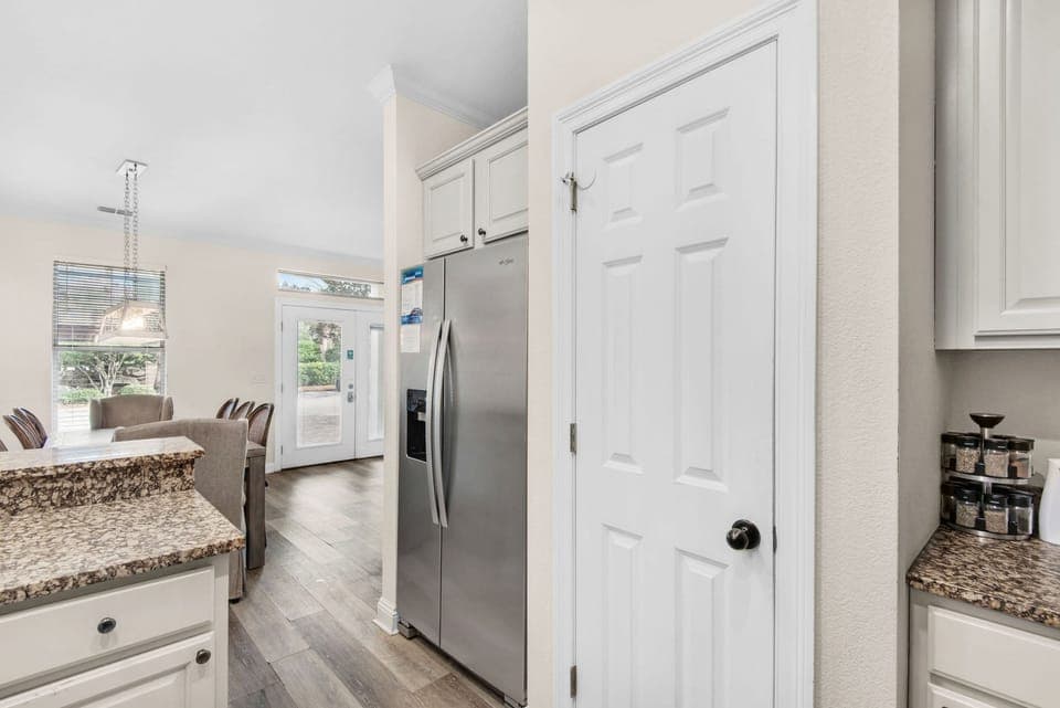 Kitchen to dining table