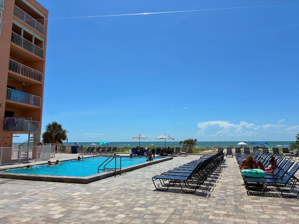 New Loungers in pool area