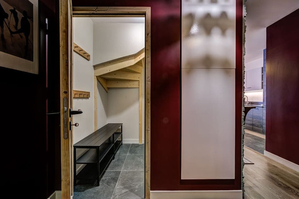 Storage for outdoor garments