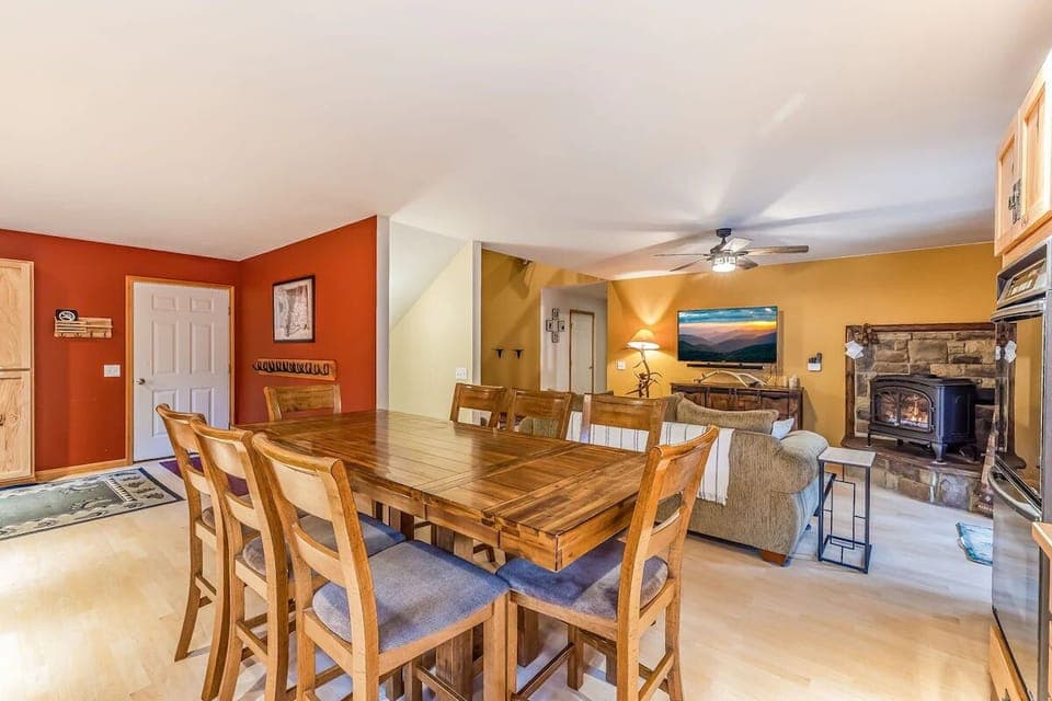Dining Table with 8 Chairs, plus corner Banquette with 6 seats