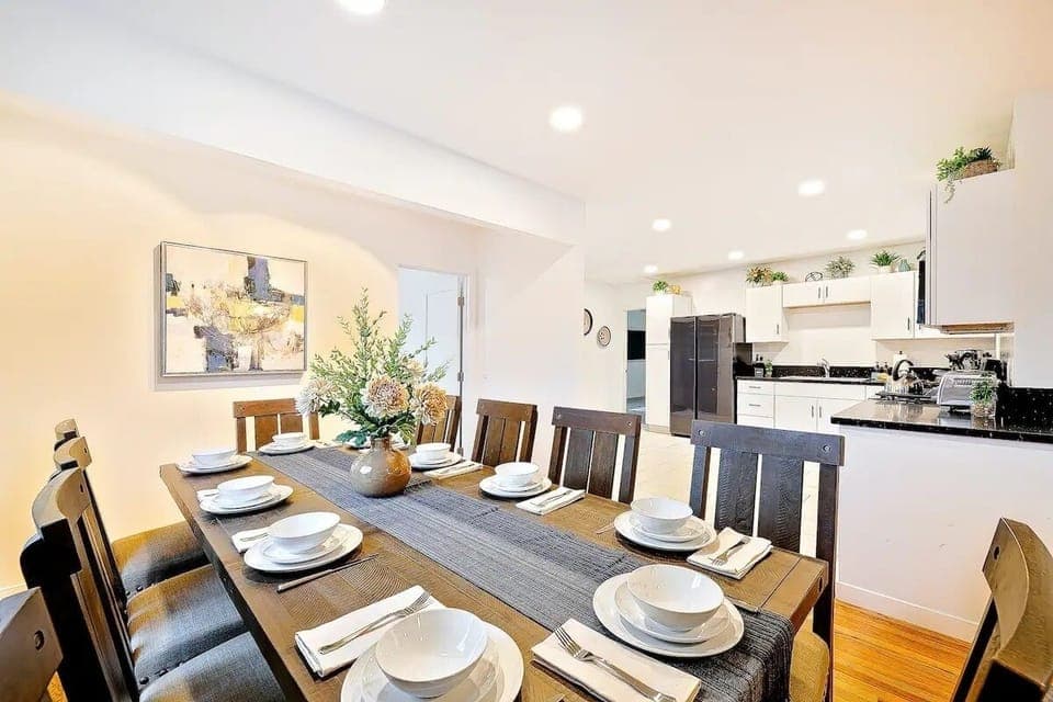 Dining room with seating for 10