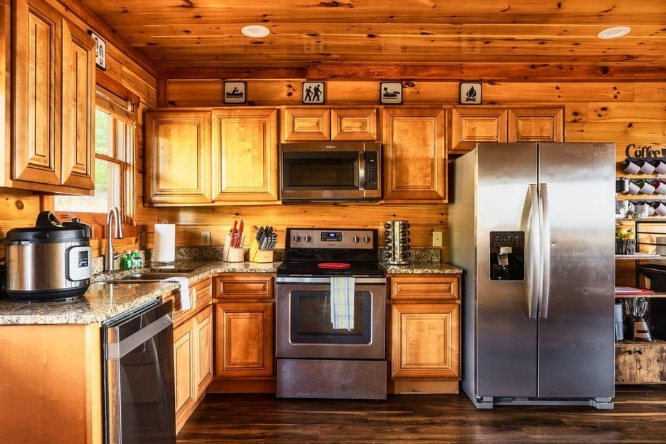 Our kitchen is well-equipped with a diverse selection of cookware and small appliances, making it convenient for you to prepare delicious meals in no time.