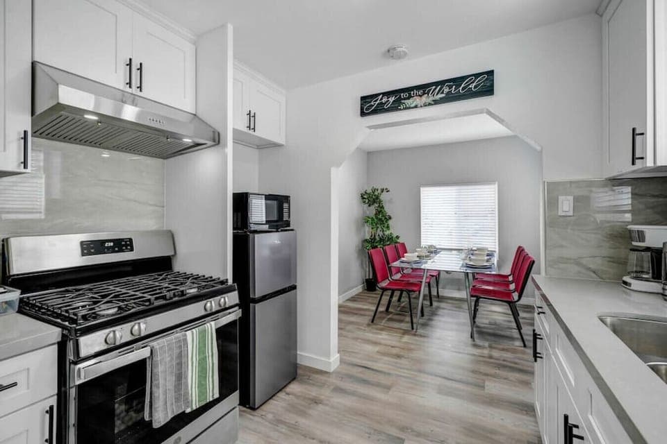 Whether you`re reheating leftovers or crafting a five-star dinner, this kitchen’s got your back. #TravelSGV