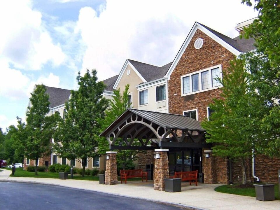Arrive with ease at a welcoming, well-kept entrance.