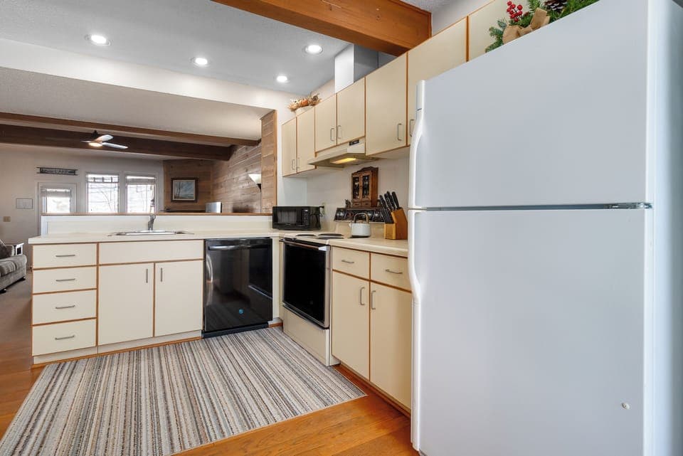 Full Kitchen