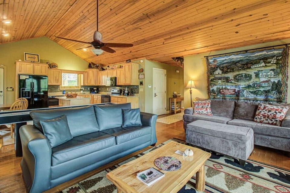 Open floorplan has the living room and kitchen conveniently located nearby.