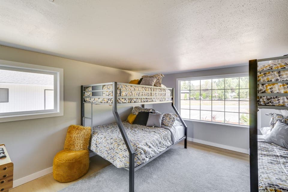 Bedroom 3 | Twin/Full Bunk Bed | Twin Bunk Bed | Foosball Table