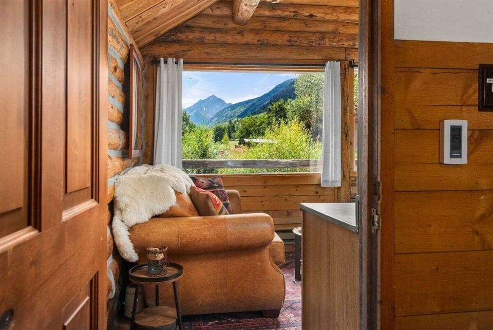 Views of the Maroon Bells from your bedroom