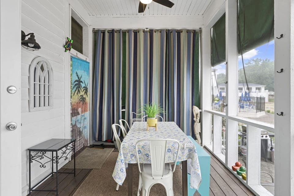 Main Level | Screened in Deck | Dining