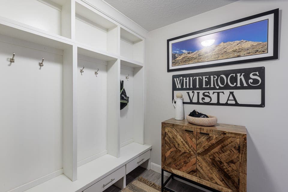 Entry Way - Whiterocks Vista is a beautiful 2,962 square foot, 4-bedroom, 4.5-bathroom luxury villa located at The Ledges of St. George.