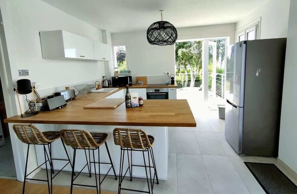 984aab2f-fe8c-4d8b-a11e-ae5457aedd02