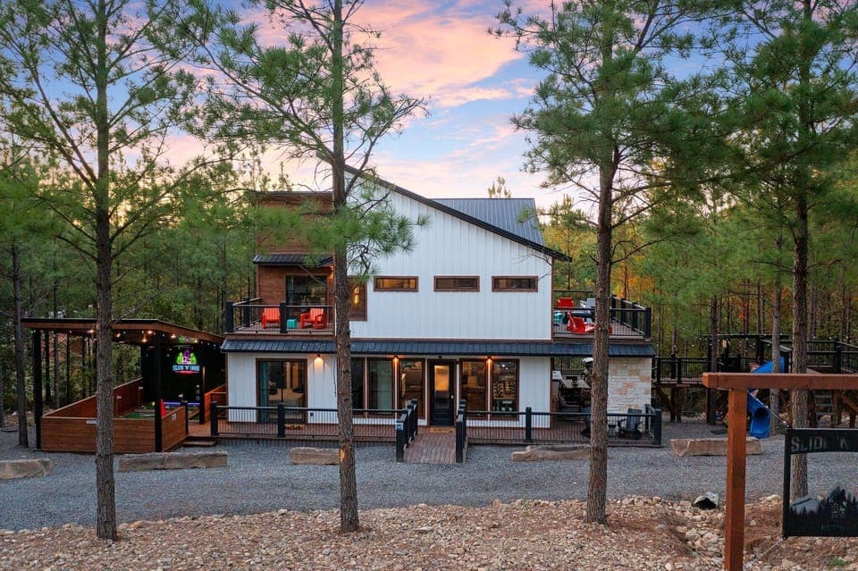 Welcome to Slide 'N' Seek Retreat