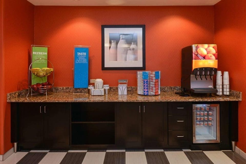 Grab a quick snack and refresh with complimentary beverage station