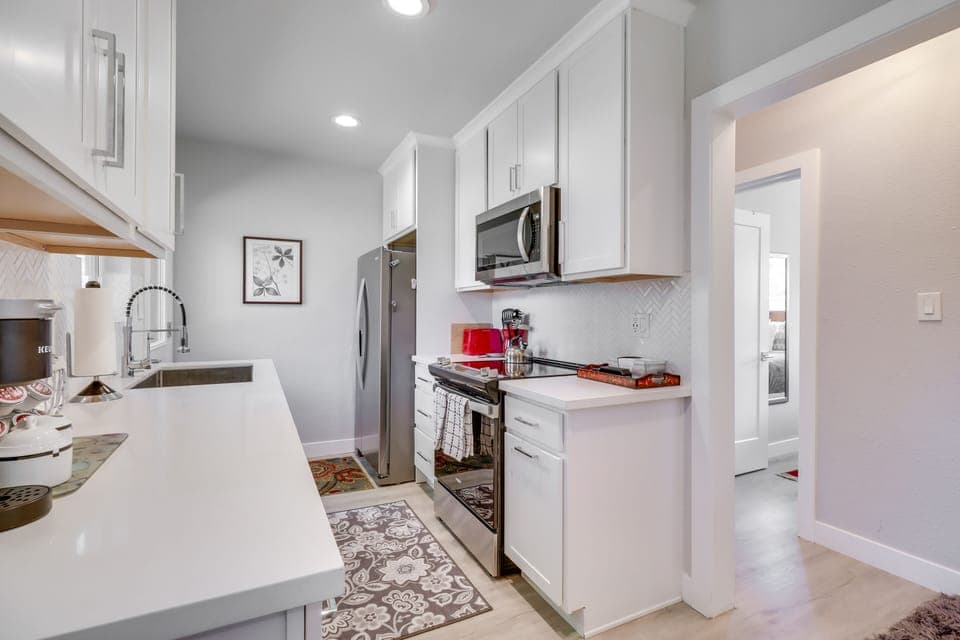 Kitchen | Dishware & Flatware | Complimentary Spices