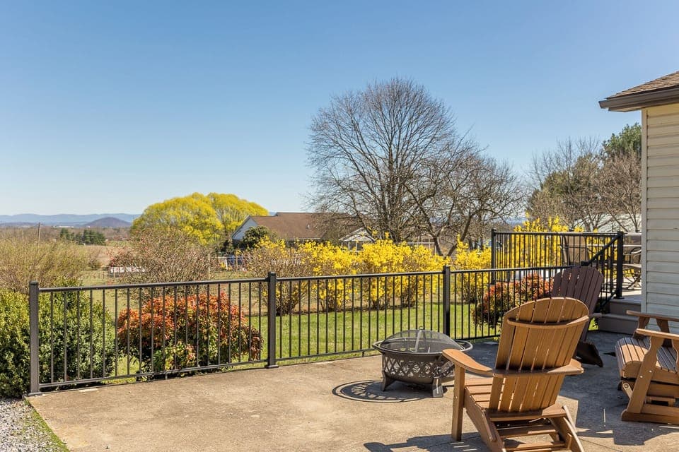 Spring time at Whippoorwill Haven, just love that yellow  Forsythia in bloom!