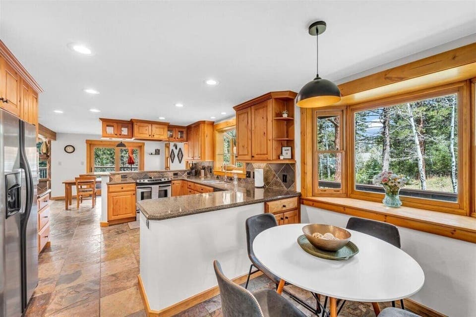 Breakfast nook