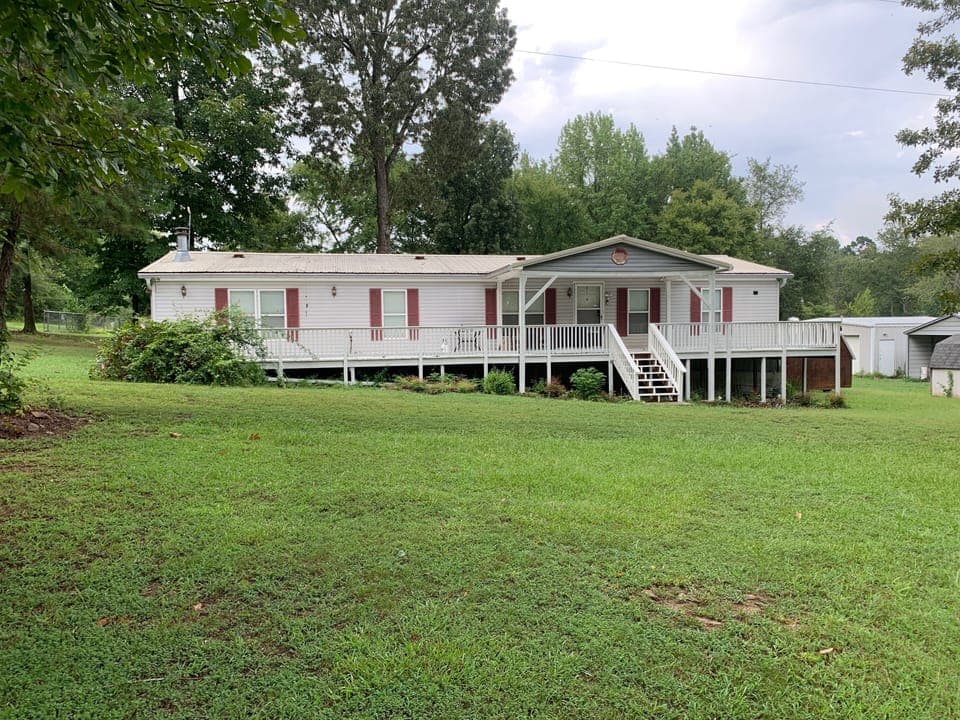 Front view of property