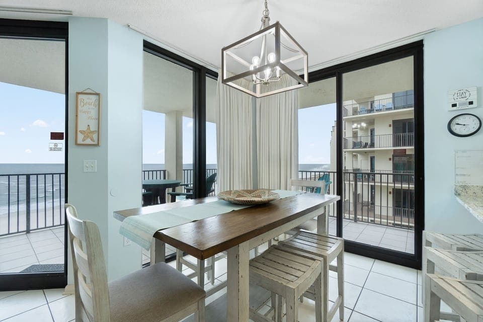 Dining area with breathtaking views.