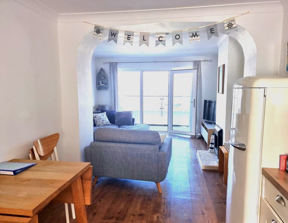 Kitchen through to lounge area