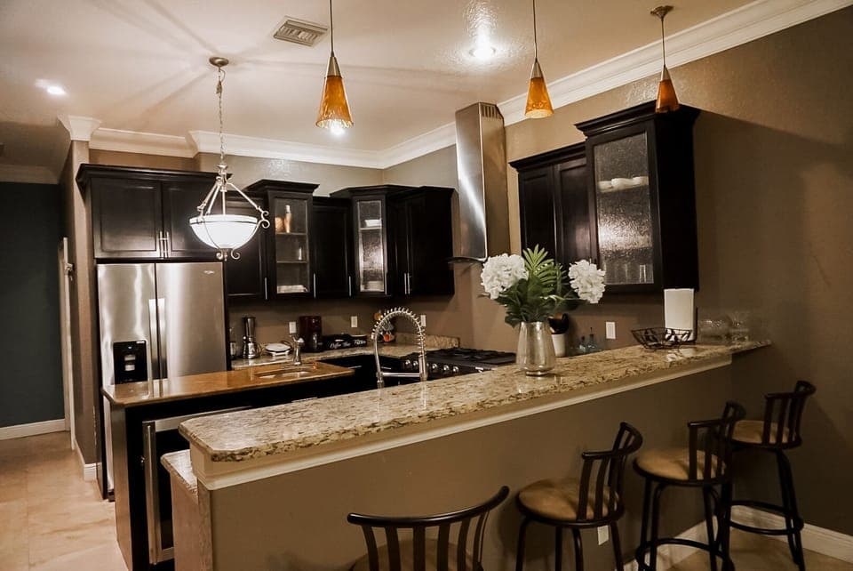 Full Kitchen