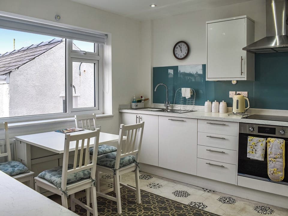 Kitchen | Wylandre, Amlwch