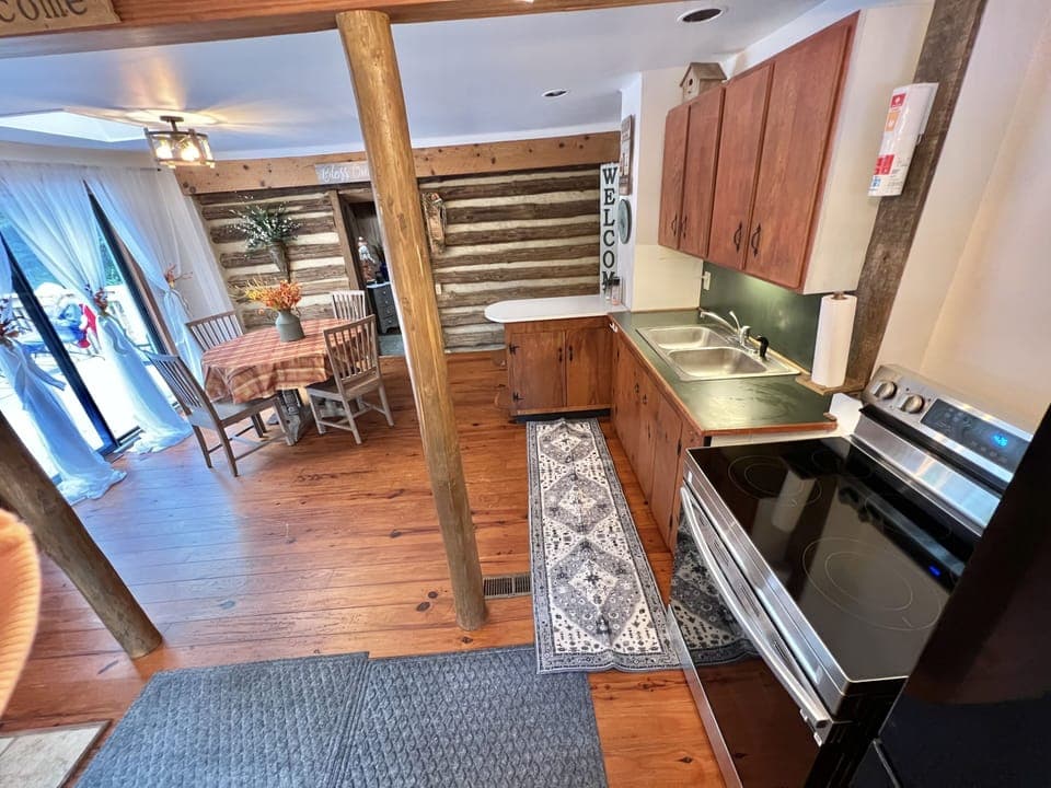Full Kitchen