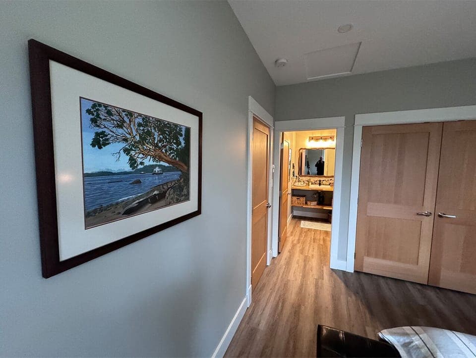 Entrance to Bathroom off Bedroom