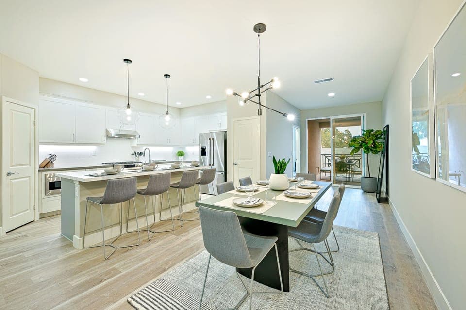 Gorgeous modern dining and kitchen area