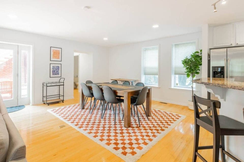 Enjoy your meals with loved one's