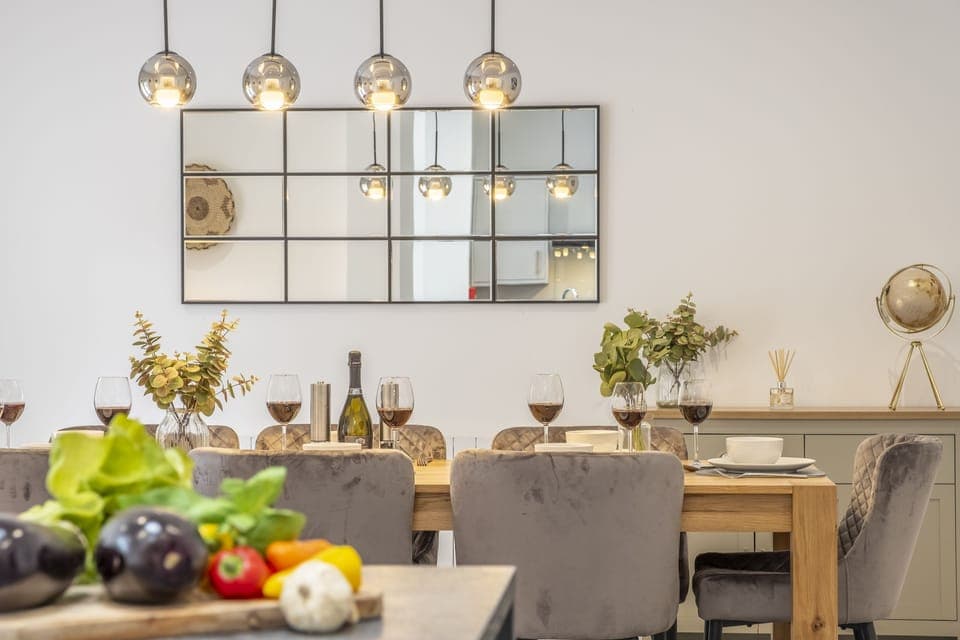 Ground floor: Reflections