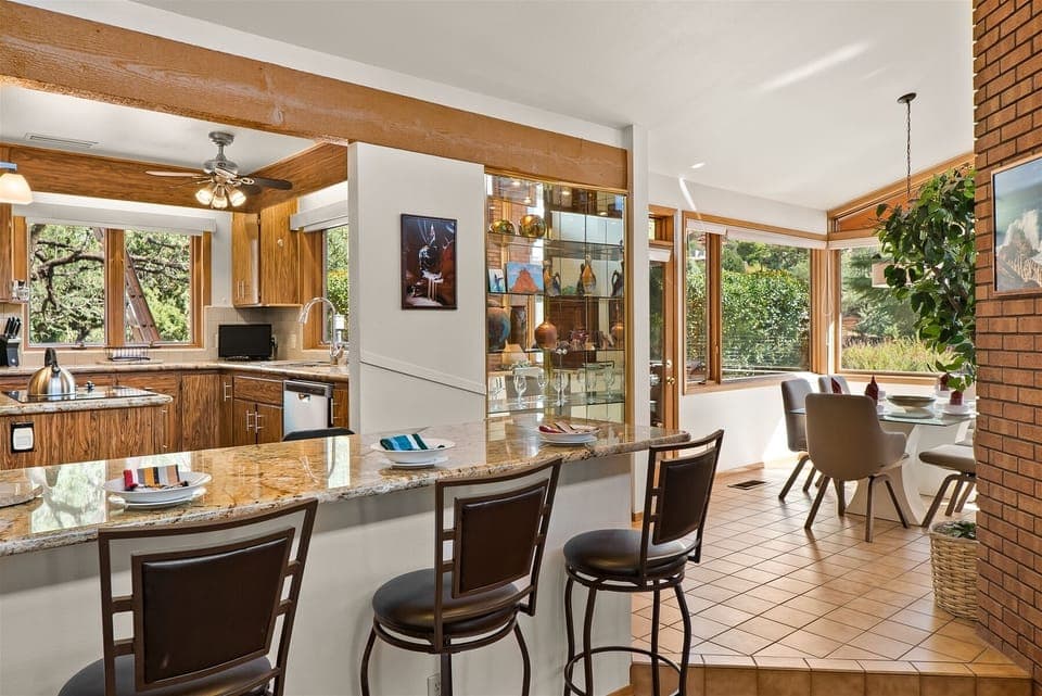 With seating at the counter for extra guests