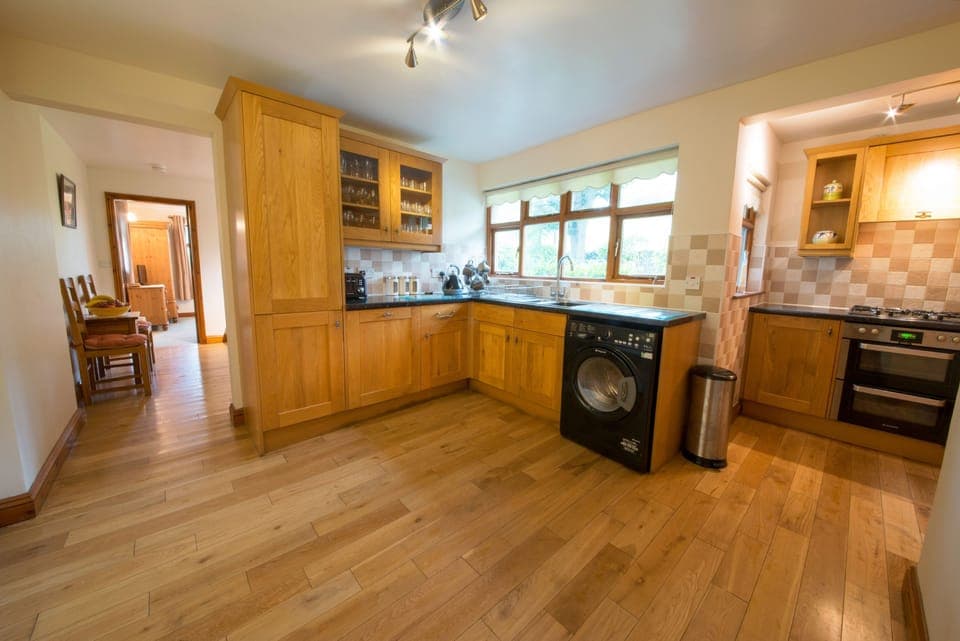 Low Howe Cottage in Coniston kitchen