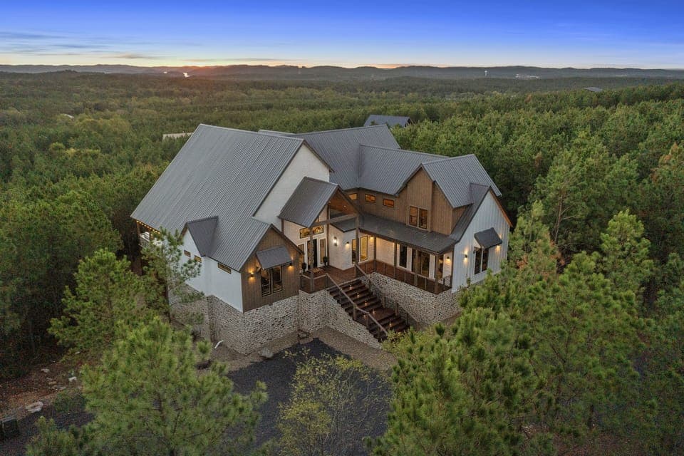 Welcome to Stars Hollow! The cabin with million dollar views! 