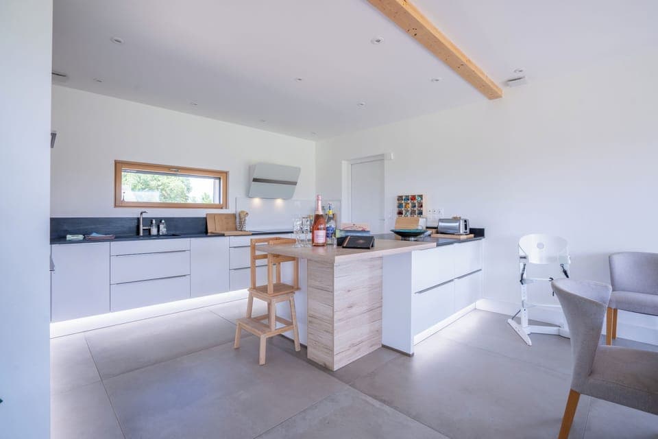 Cuisine ouverte entièrement équipée