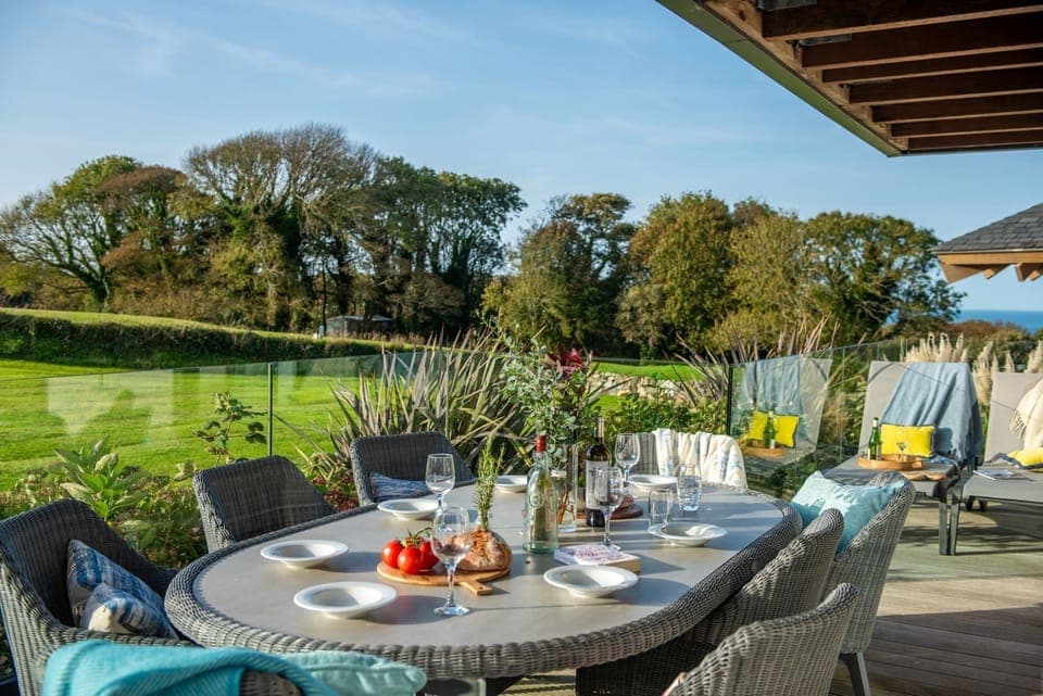 Stunning views from the outside dining area - St Ia