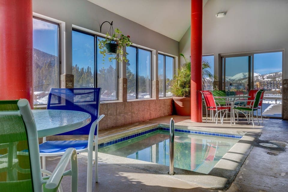 East Lake Clubhouse hot tub