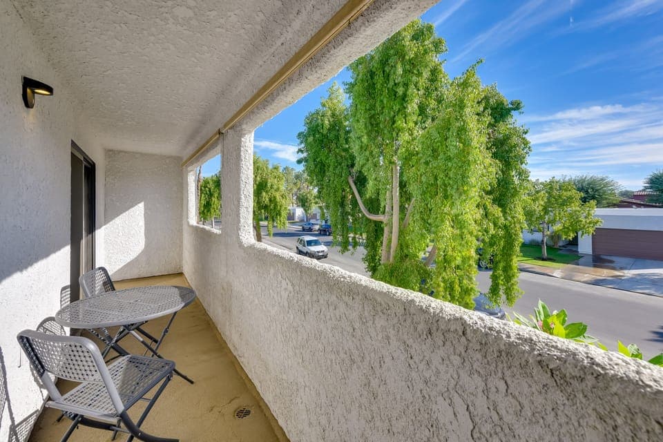 Private Balcony | Outdoor Dining Area