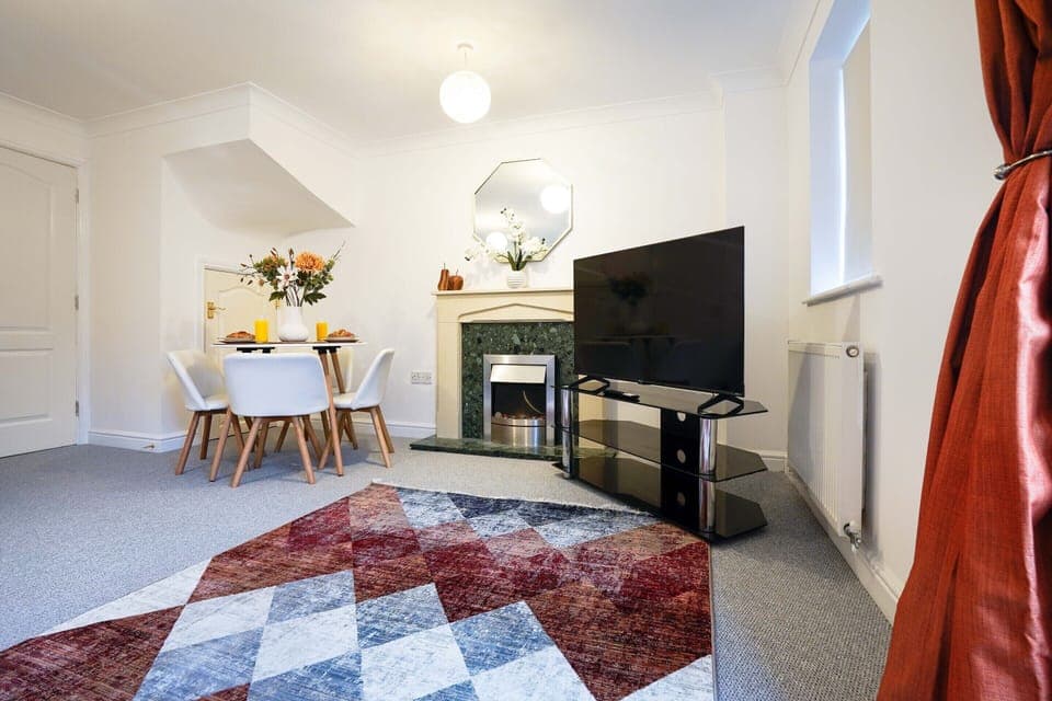 Living Room / Lounge